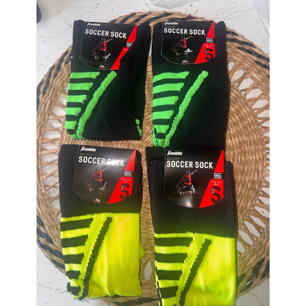 Franklin Neo-Fit Soccer Socks Lot of 4 Youth Small Small 10-1 Green Yellow 10-1